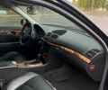 Мерседес Е-Класс 2003 в Кременчуге на Automoto.ua Черный Мерседес Е-Класс, объемом двигателя 2.6 л и пробегом 250 тыс. км за 5500 $, фото 16 на Automoto.ua