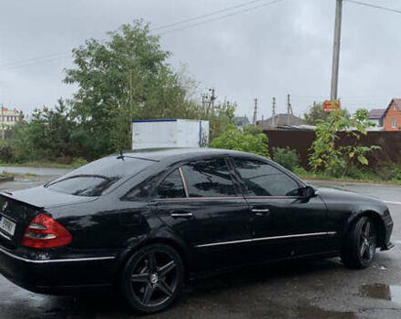 Чорний Мерседес Е-Клас, об'ємом двигуна 4.97 л та пробігом 351 тис. км за 9000 $, фото 6 на Automoto.ua