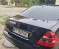 Черный Мерседес Е-Класс, объемом двигателя 2.15 л и пробегом 324 тыс. км за 7700 $, фото 12 на Automoto.ua