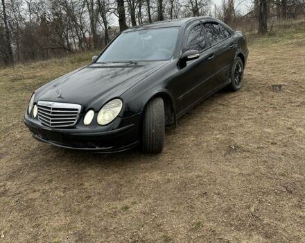 Чорний Мерседес Е-Клас, об'ємом двигуна 3.2 л та пробігом 231 тис. км за 2500 $, фото 1 на Automoto.ua