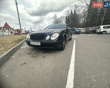 Черный Мерседес Е-Класс, объемом двигателя 3.2 л и пробегом 483 тыс. км за 5500 $, фото 8 на Automoto.ua