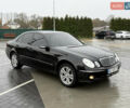 Мерседес Е-Класс 2003 в Городке на Automoto.ua Черный Мерседес Е-Класс, объемом двигателя 2.2 л и пробегом 350 тыс. км за 6999 $, фото 6 на Automoto.ua