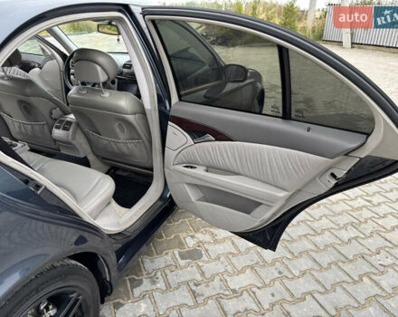 Черный Мерседес Е-Класс, объемом двигателя 3.22 л и пробегом 401 тыс. км за 6600 $, фото 21 на Automoto.ua