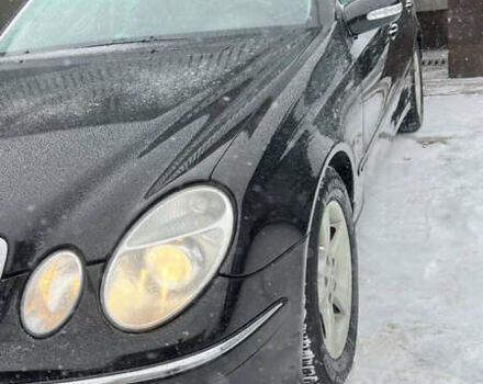 Черный Мерседес Е-Класс, объемом двигателя 2.7 л и пробегом 200 тыс. км за 7750 $, фото 50 на Automoto.ua