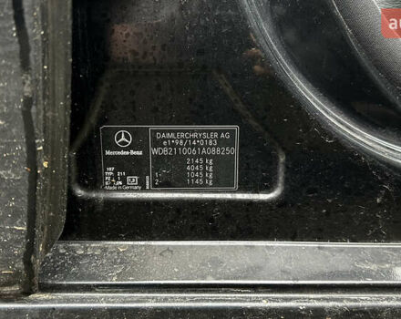 Черный Мерседес Е-Класс, объемом двигателя 2.2 л и пробегом 388 тыс. км за 3400 $, фото 9 на Automoto.ua