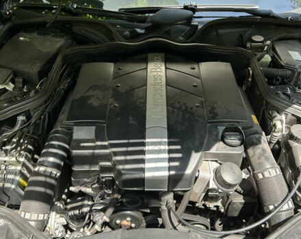 Черный Мерседес Е-Класс, объемом двигателя 2.6 л и пробегом 175 тыс. км за 7950 $, фото 9 на Automoto.ua