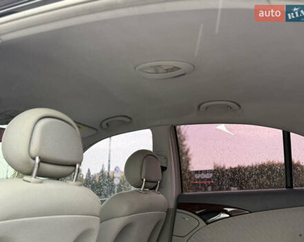 Мерседес Е-Класс 2003 в Городке на Automoto.ua Черный Мерседес Е-Класс, объемом двигателя 2.2 л и пробегом 350 тыс. км за 6999 $, фото 24 на Automoto.ua