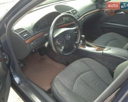 Чорний Мерседес Е-Клас, об'ємом двигуна 2.1 л та пробігом 304 тис. км за 6000 $, фото 11 на Automoto.ua