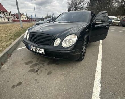 Черный Мерседес Е-Класс, объемом двигателя 3.2 л и пробегом 483 тыс. км за 5500 $, фото 7 на Automoto.ua