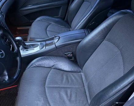 Черный Мерседес Е-Класс, объемом двигателя 3.2 л и пробегом 360 тыс. км за 6800 $, фото 8 на Automoto.ua