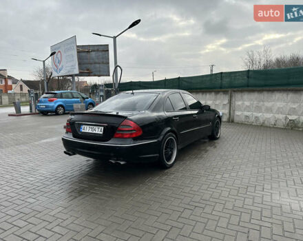 Чорний Мерседес Е-Клас, об'ємом двигуна 5 л та пробігом 250 тис. км за 8000 $, фото 6 на Automoto.ua