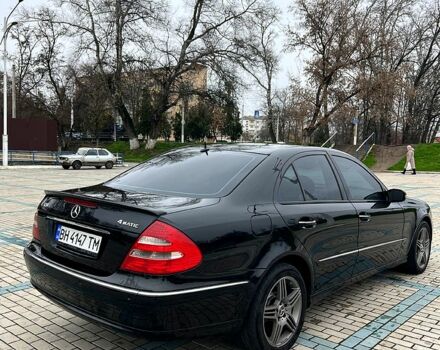 Черный Мерседес Е-Класс, объемом двигателя 3.2 л и пробегом 325 тыс. км за 6500 $, фото 6 на Automoto.ua