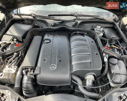 Черный Мерседес Е-Класс, объемом двигателя 2.15 л и пробегом 200 тыс. км за 6700 $, фото 18 на Automoto.ua