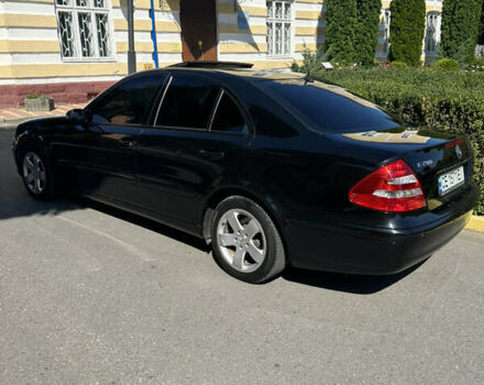 Чорний Мерседес Е-Клас, об'ємом двигуна 2.2 л та пробігом 290 тис. км за 7000 $, фото 2 на Automoto.ua