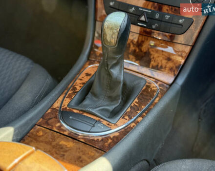 Черный Мерседес Е-Класс, объемом двигателя 1.8 л и пробегом 239 тыс. км за 6800 $, фото 19 на Automoto.ua