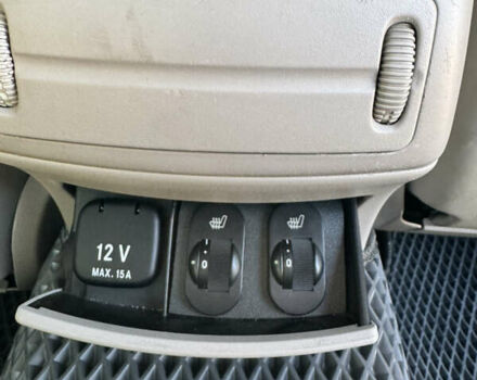 Чорний Мерседес Е-Клас, об'ємом двигуна 1.8 л та пробігом 330 тис. км за 6550 $, фото 10 на Automoto.ua