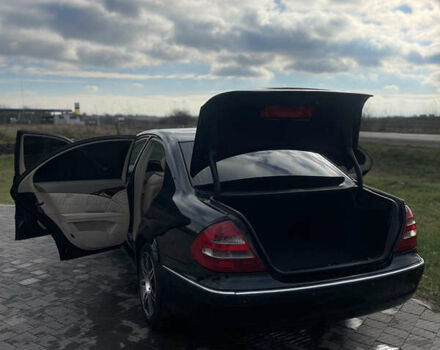 Чорний Мерседес Е-Клас, об'ємом двигуна 2.69 л та пробігом 270 тис. км за 7800 $, фото 12 на Automoto.ua