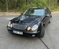 Черный Мерседес Е-Класс, объемом двигателя 2.2 л и пробегом 330 тыс. км за 3100 $, фото 1 на Automoto.ua