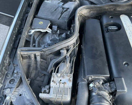 Чорний Мерседес Е-Клас, об'ємом двигуна 2.15 л та пробігом 400 тис. км за 7600 $, фото 37 на Automoto.ua