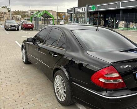 Черный Мерседес Е-Класс, объемом двигателя 4.97 л и пробегом 357 тыс. км за 10500 $, фото 2 на Automoto.ua