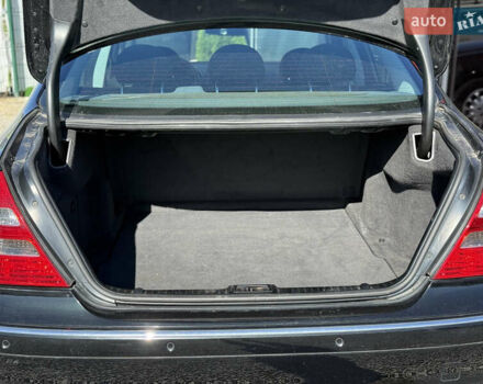 Черный Мерседес Е-Класс, объемом двигателя 1.8 л и пробегом 239 тыс. км за 6800 $, фото 14 на Automoto.ua