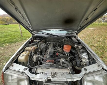 Черный Мерседес Е-Класс, объемом двигателя 3.2 л и пробегом 375 тыс. км за 1850 $, фото 7 на Automoto.ua