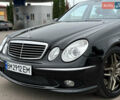 Черный Мерседес Е-Класс, объемом двигателя 5.5 л и пробегом 210 тыс. км за 25000 $, фото 4 на Automoto.ua