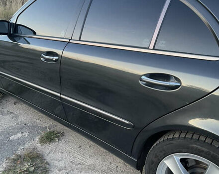 Чорний Мерседес Е-Клас, об'ємом двигуна 2.15 л та пробігом 400 тис. км за 7600 $, фото 10 на Automoto.ua