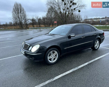 Черный Мерседес Е-Класс, объемом двигателя 2.7 л и пробегом 349 тыс. км за 5500 $, фото 6 на Automoto.ua