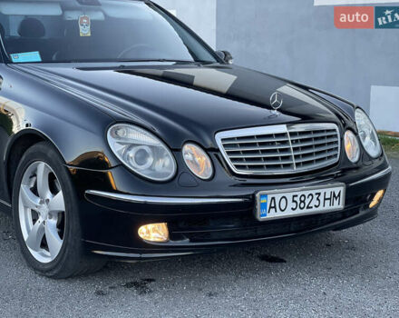 Мерседес Е-Клас 2004 у Вінниці на Automoto.ua Чорний Мерседес Е-Клас, об'ємом двигуна 3.2 л та пробігом 335 тис. км за 8500 $, фото 8 на Automoto.ua
