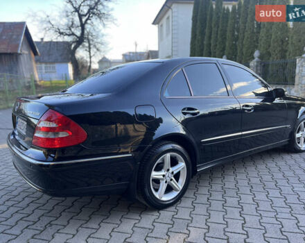 Черный Мерседес Е-Класс, объемом двигателя 1.8 л и пробегом 271 тыс. км за 6600 $, фото 7 на Automoto.ua