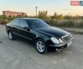 Черный Мерседес Е-Класс, объемом двигателя 3.2 л и пробегом 249 тыс. км за 8800 $, фото 1 на Automoto.ua