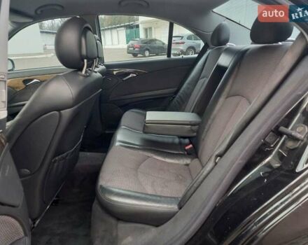 Чорний Мерседес Е-Клас, об'ємом двигуна 2.7 л та пробігом 318 тис. км за 6350 $, фото 17 на Automoto.ua