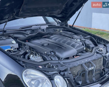 Мерседес Е-Клас 2004 у Вінниці на Automoto.ua Чорний Мерседес Е-Клас, об'ємом двигуна 3.2 л та пробігом 335 тис. км за 8500 $, фото 41 на Automoto.ua