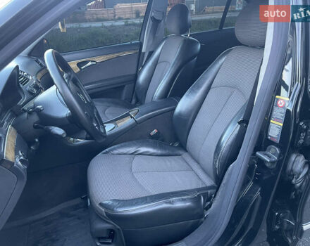 Мерседес Е-Клас 2004 у Вінниці на Automoto.ua Чорний Мерседес Е-Клас, об'ємом двигуна 3.2 л та пробігом 335 тис. км за 8500 $, фото 11 на Automoto.ua