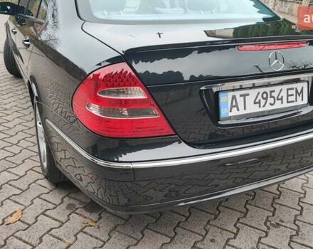 Черный Мерседес Е-Класс, объемом двигателя 1.8 л и пробегом 298 тыс. км за 8200 $, фото 33 на Automoto.ua