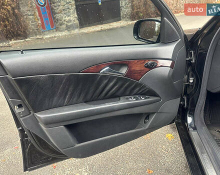 Чорний Мерседес Е-Клас, об'ємом двигуна 1.8 л та пробігом 390 тис. км за 6999 $, фото 23 на Automoto.ua