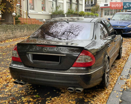 Чорний Мерседес Е-Клас, об'ємом двигуна 5 л та пробігом 202 тис. км за 15000 $, фото 22 на Automoto.ua