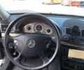 Черный Мерседес Е-Класс, объемом двигателя 2.2 л и пробегом 372 тыс. км за 6500 $, фото 15 на Automoto.ua
