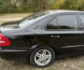 Черный Мерседес Е-Класс, объемом двигателя 2 л и пробегом 355 тыс. км за 6200 $, фото 4 на Automoto.ua