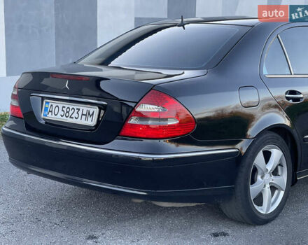 Мерседес Е-Клас 2004 у Вінниці на Automoto.ua Чорний Мерседес Е-Клас, об'ємом двигуна 3.2 л та пробігом 335 тис. км за 8500 $, фото 9 на Automoto.ua