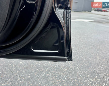 Черный Мерседес Е-Класс, объемом двигателя 3.2 л и пробегом 280 тыс. км за 5900 $, фото 17 на Automoto.ua