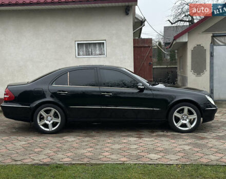 Черный Мерседес Е-Класс, объемом двигателя 3.2 л и пробегом 346 тыс. км за 6950 $, фото 6 на Automoto.ua