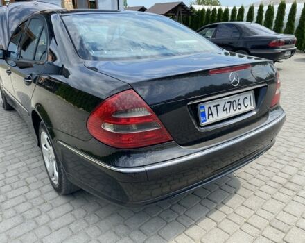 Черный Мерседес Е-Класс, объемом двигателя 2.1 л и пробегом 200 тыс. км за 6700 $, фото 9 на Automoto.ua