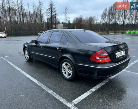 Черный Мерседес Е-Класс, объемом двигателя 2.7 л и пробегом 349 тыс. км за 5500 $, фото 5 на Automoto.ua