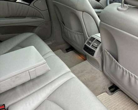 Черный Мерседес Е-Класс, объемом двигателя 2 л и пробегом 355 тыс. км за 6200 $, фото 8 на Automoto.ua