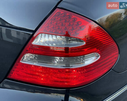 Мерседес Е-Клас 2004 у Вінниці на Automoto.ua Чорний Мерседес Е-Клас, об'ємом двигуна 3.2 л та пробігом 335 тис. км за 8500 $, фото 34 на Automoto.ua