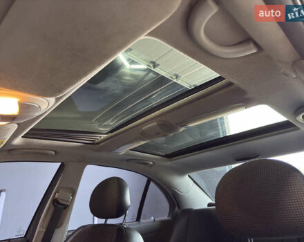 Черный Мерседес Е-Класс, объемом двигателя 4 л и пробегом 237 тыс. км за 7999 $, фото 18 на Automoto.ua