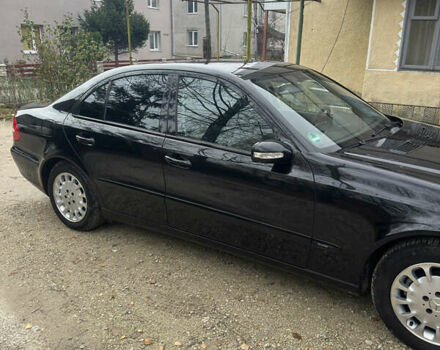 Черный Мерседес Е-Класс, объемом двигателя 1.8 л и пробегом 267 тыс. км за 6950 $, фото 7 на Automoto.ua