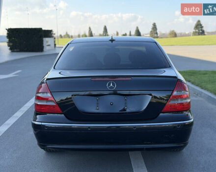 Чорний Мерседес Е-Клас, об'ємом двигуна 1.8 л та пробігом 200 тис. км за 6400 $, фото 5 на Automoto.ua